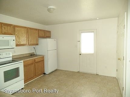 3rd image of 307 Ashwood Dr