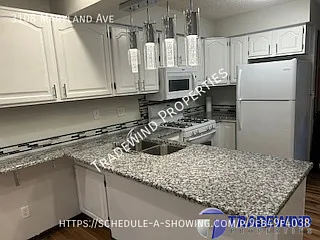 Delightful 3 Bed 3 Bath Single Family Home — Photo 3
