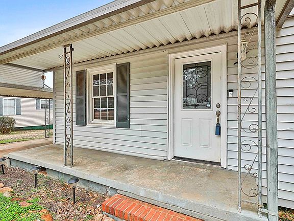 2nd image of 202 White Ave