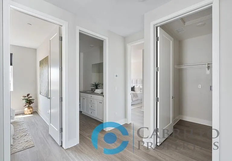 1662 Neptune Ave — Photo 32