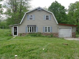 1463 Old Ripley Rd #5-6, Sorento, IL 62086