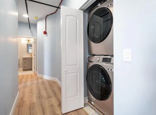 9909 Roosevelt Rd #4, Westchester, IL 60154