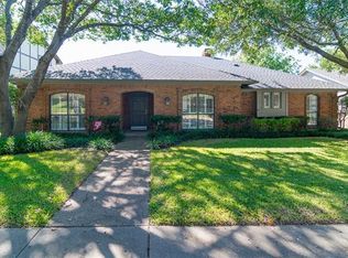 9022 Oakpath Ln, Dallas, TX 75243
