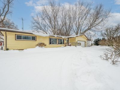 4290 E Britain Ave, Benton Harbor, MI, 49022