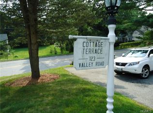 123 Valley Rd APT E, Katonah, NY 10536