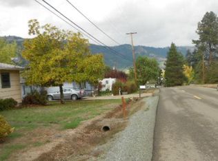 573 Taylor St, Myrtle Creek, OR 97457