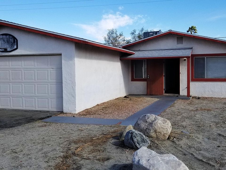 1st image of 13490 Ramona Dr