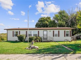 225 N Clarke St, Osceola, IA 50213