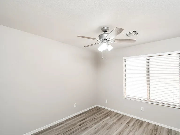 6102 S Ashley Dr — Photo 13