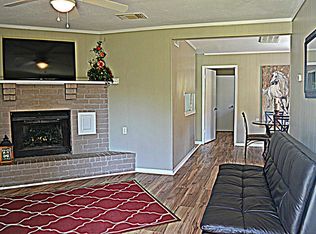 4735 9th St #B, Bacliff, TX 77518