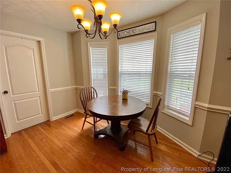 3705 Lockerbie Ct — Photo 27