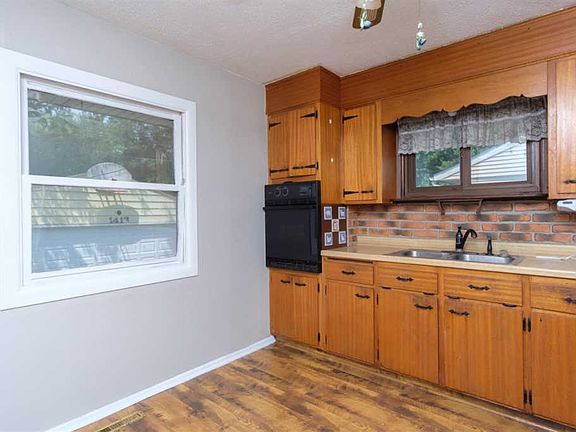 5th image of 1413 Kingsley Dr