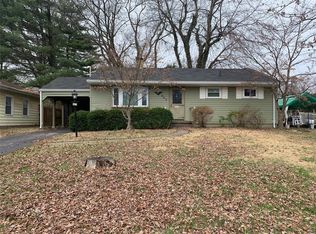 625 Devonshire Dr, Belleville, IL