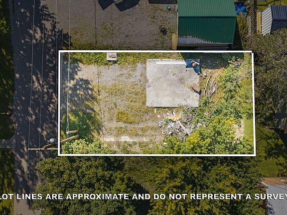 3rd image of 11519 Hiawatha Path