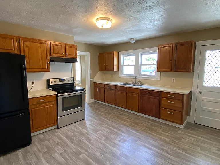 72 Berry St #2 — Photo 8
