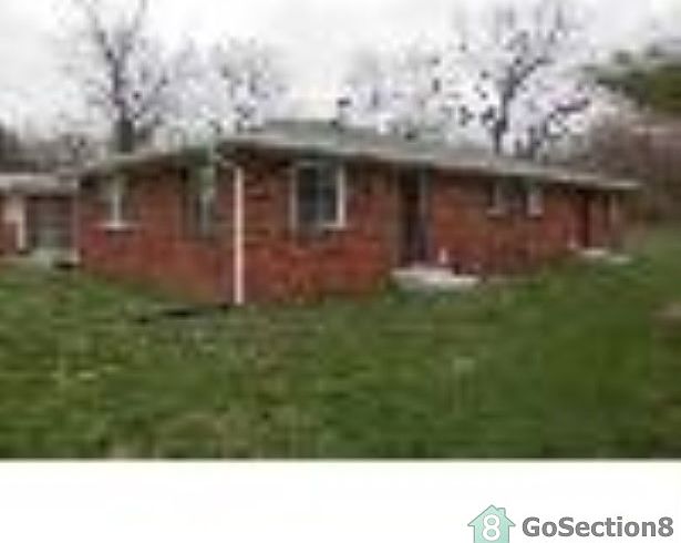 1st image of 3851 N Grand Ave