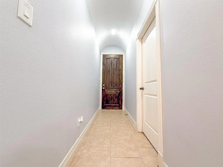 14908 Hannah Way — Photo 20