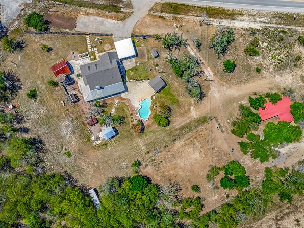 6 US HIGHWAY 87, Comfort, TX 78013