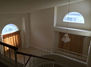 845 E Edgemont Dr, Fresno, CA 93720