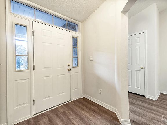 3rd image of 5258 Hawks Nest Dr