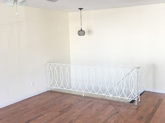 3rd image of 18 Amsterdam Pl