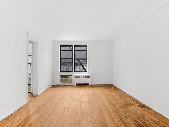 3rd image of 330 E 70th St APT 6C
