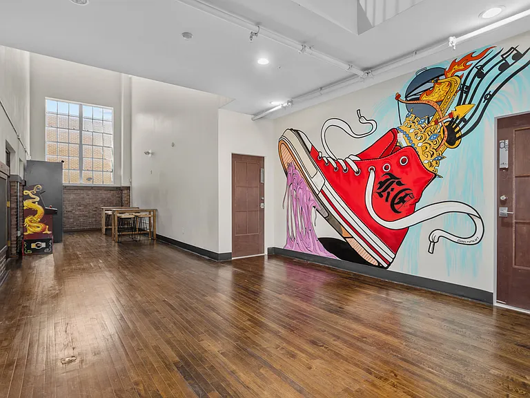 West Side Lofts — Photo 15