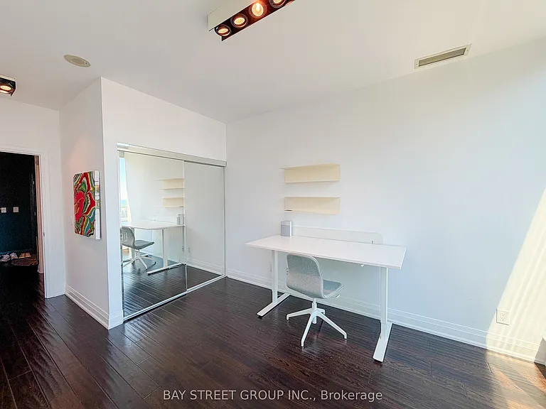80 John St #4011 — Photo 17