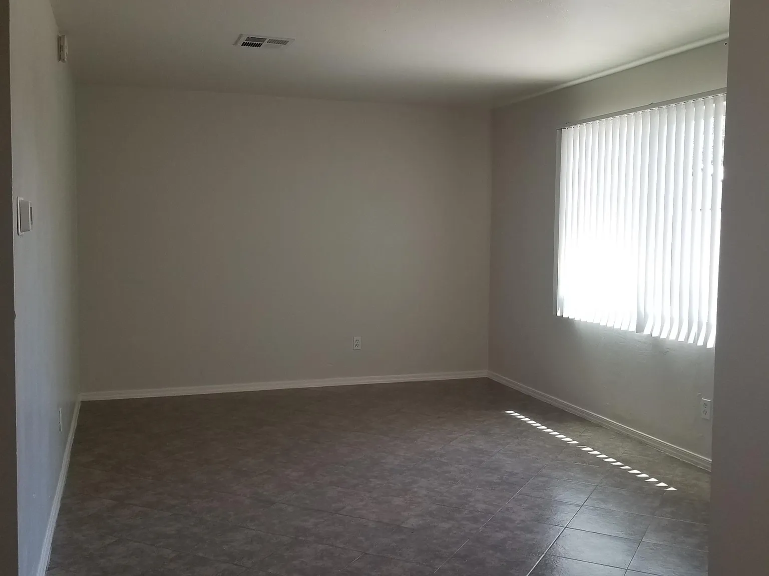 2019 West Turney Avenue - 3 — Photo 2