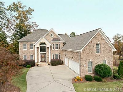 713 Beachwood Cove Dr, Tega Cay, SC, 29708