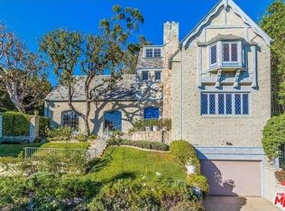 8291 Presson Pl, Los Angeles, CA 90069
