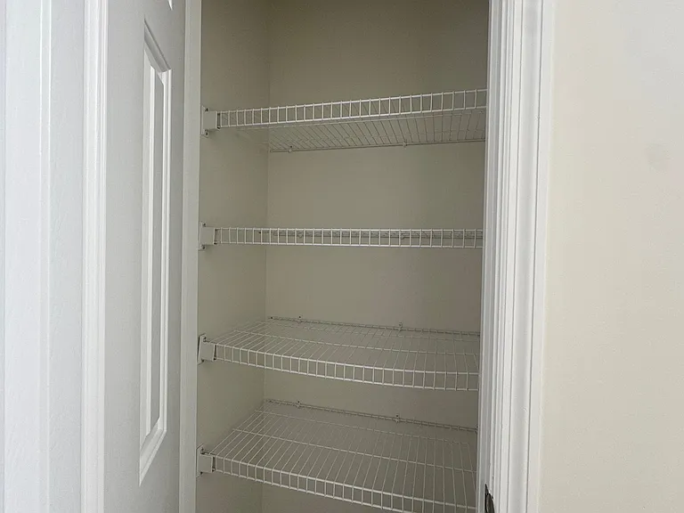 214 Glenhaven Ln — Photo 32