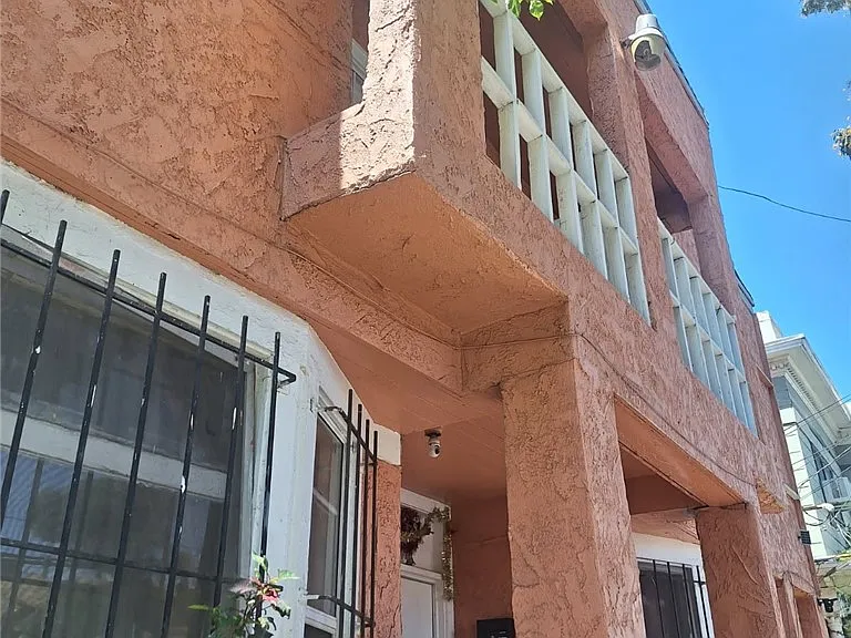 1943 Estrella Ave — Photo 15