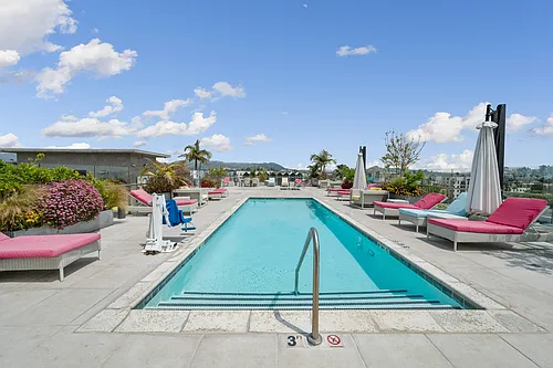 Maia Avira at Glendale Photo 1