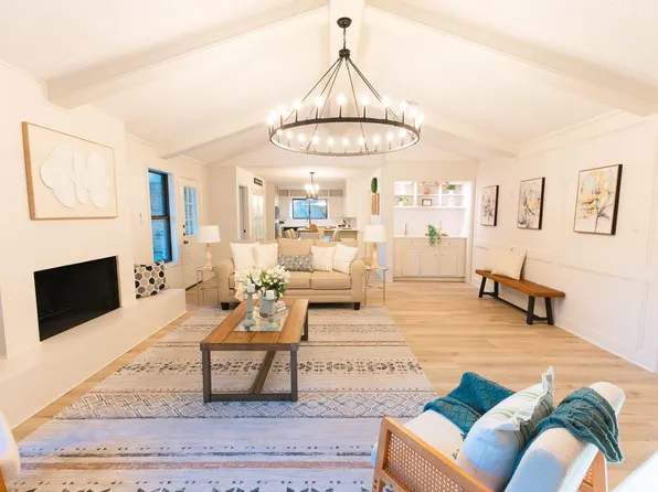 1306 Chestnut Ridge Rd, Humble, TX 77339