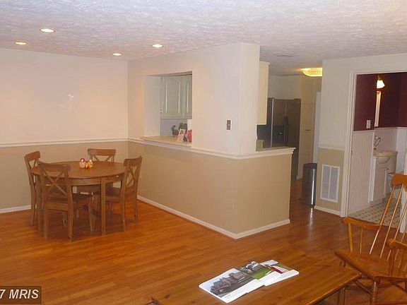 2nd image of 529 Pensacola Dr