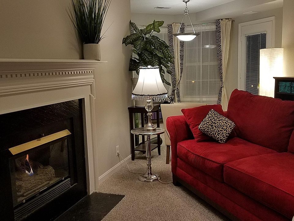 1st image of 6010 Oxpen Ct #300
