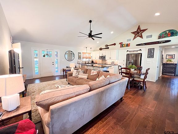 5th image of 139 King Kent Ct
