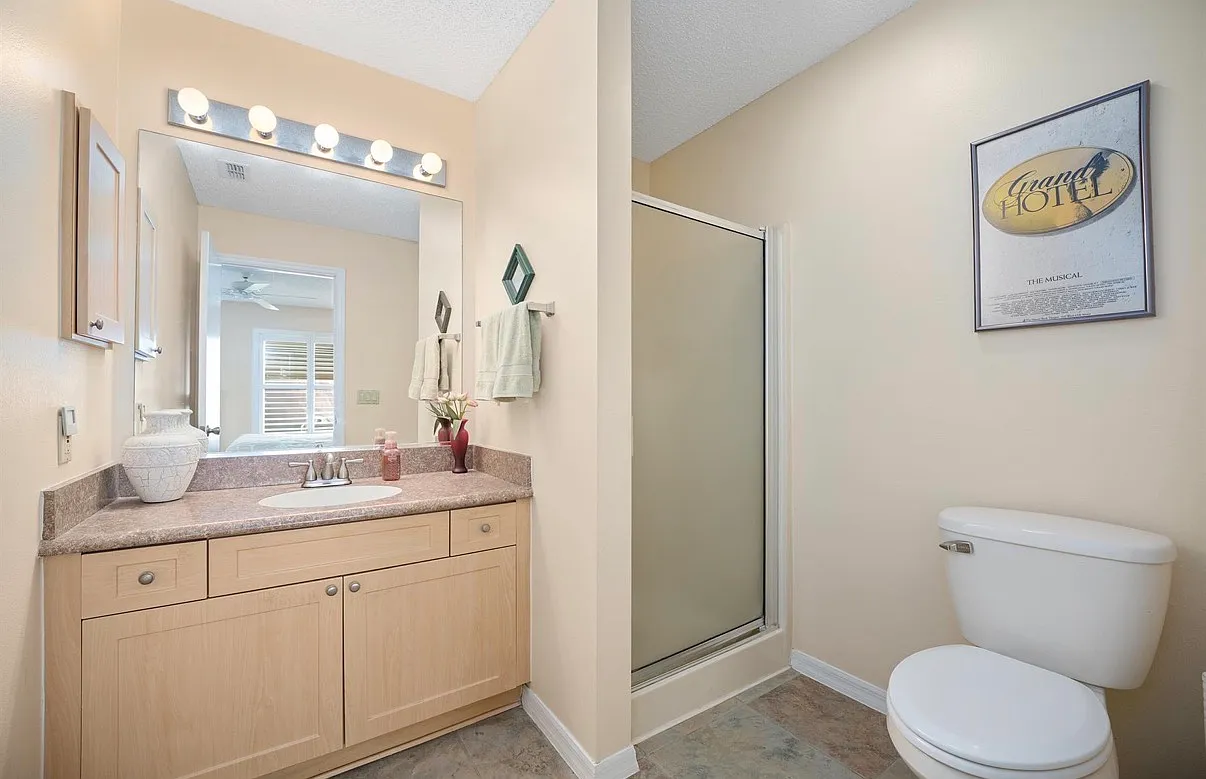 2 bed, 1086 sqft, $1,950 — Photo 4