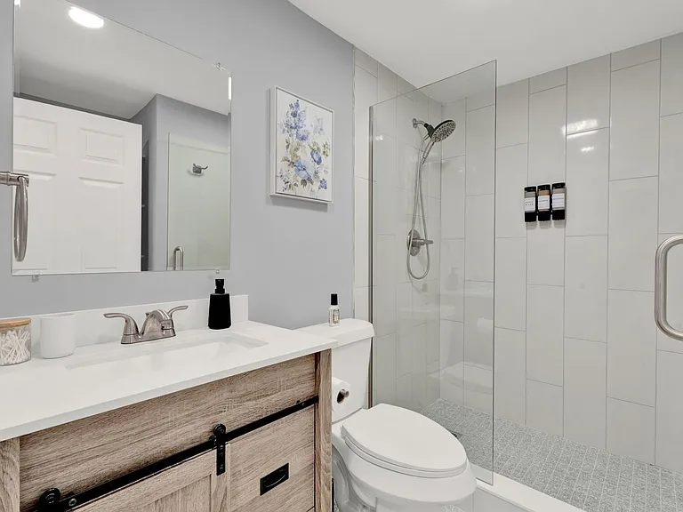 Roanoke Villas — Photo 14