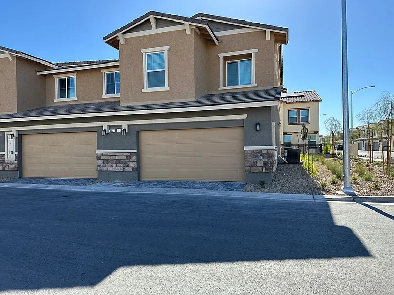 929 Pink Sugerbird St — Photo 20