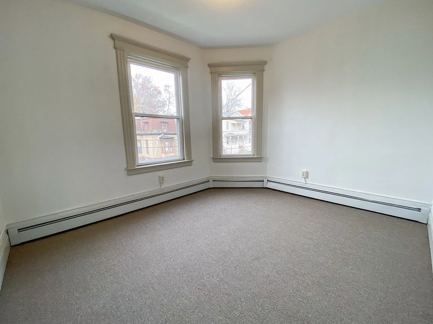 31-33 Bond St / Rosario Properties, LLC — Photo 1