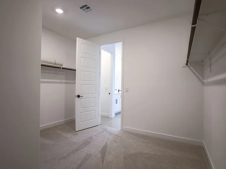 3068 W Orco Ln — Photo 17