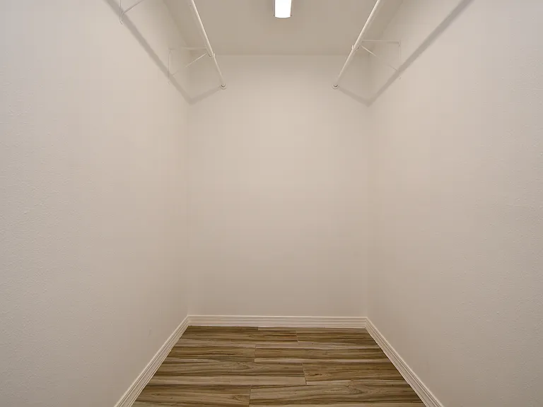5951 Beaudry Dr — Photo 38