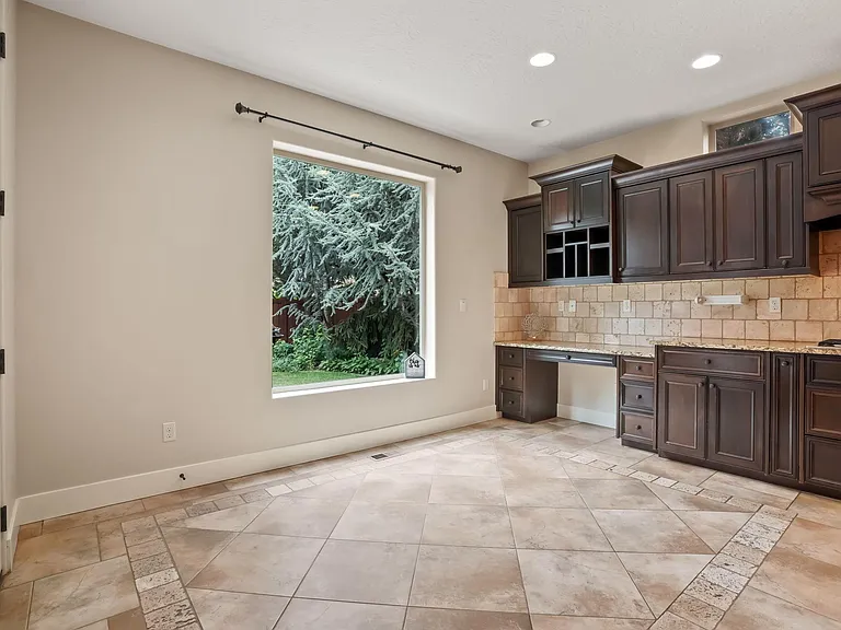 755 E Pasacana St — Photo 11