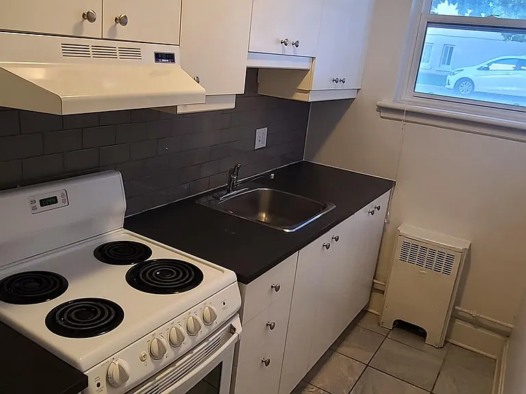 310 Blake Blvd #1 — Photo 6