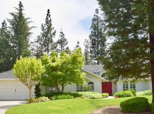 849 E Woodhaven Ln, Fresno, CA