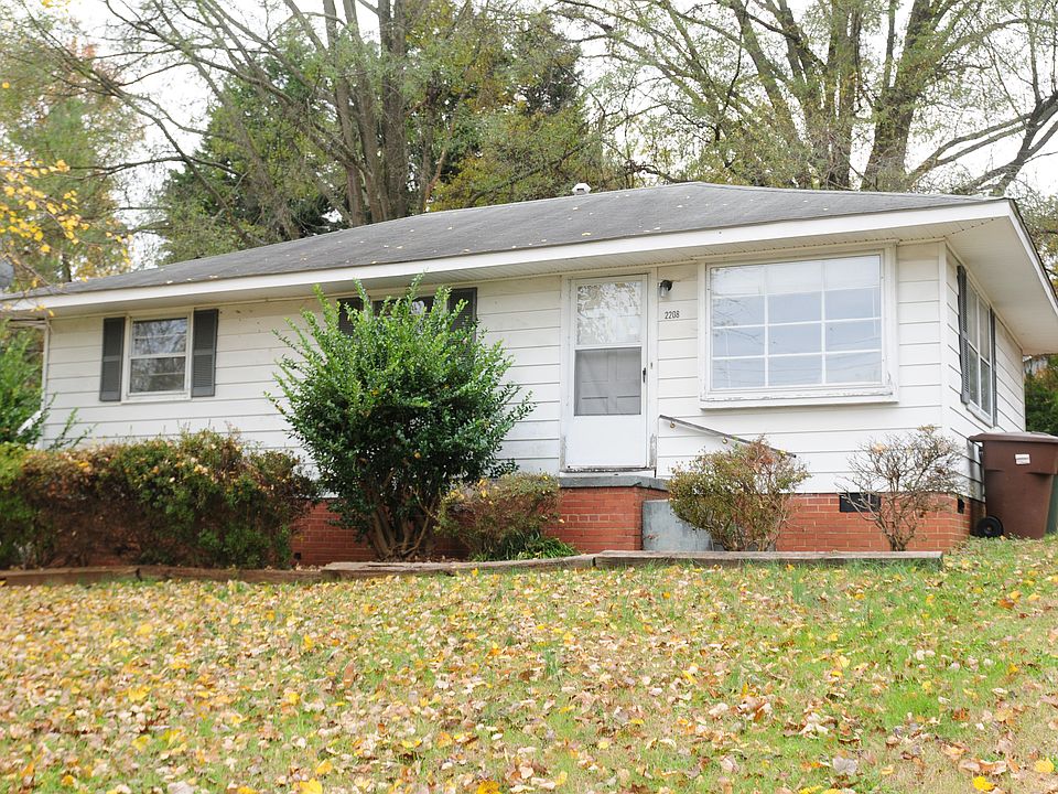1st image of 2208 Bertie St