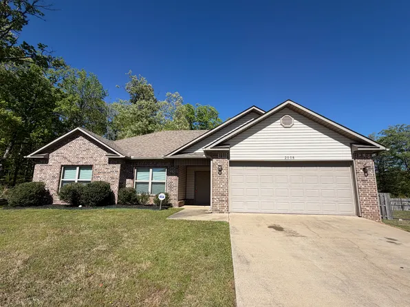 2008 Dandelion Dr, Benton, AR 72019