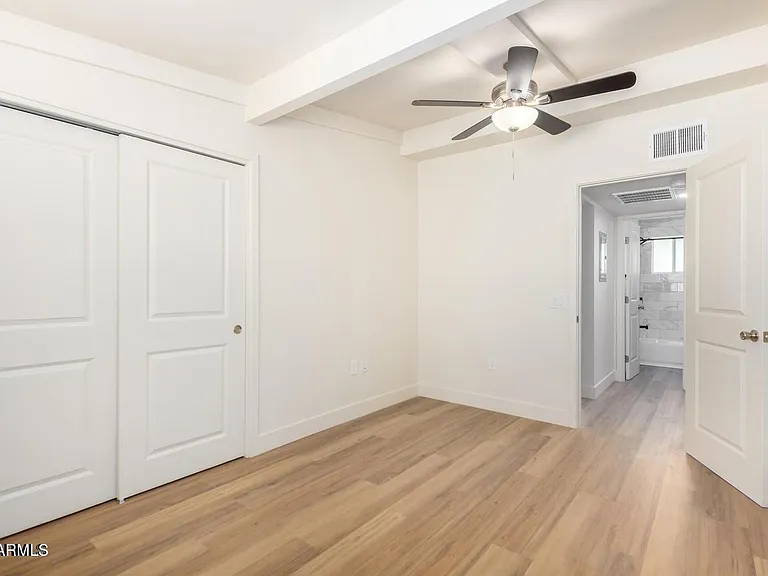 6043 W Laurie Ln #4 — Photo 9